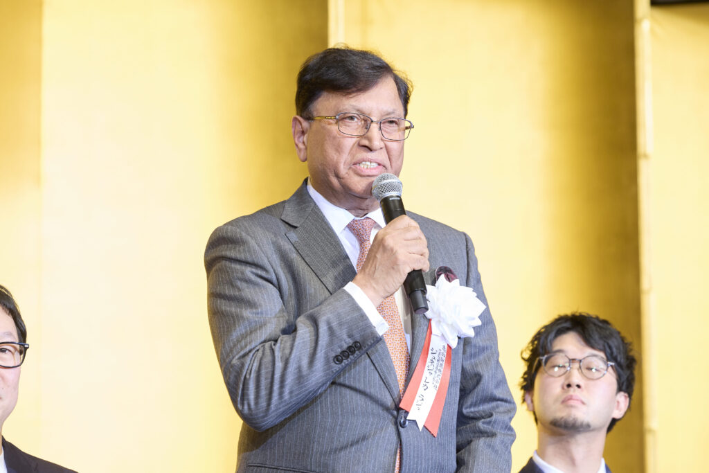 経済界大賞　ダイバーシティ賞　ジュネジャ レカ ラジュ　亀田製菓会長CEO