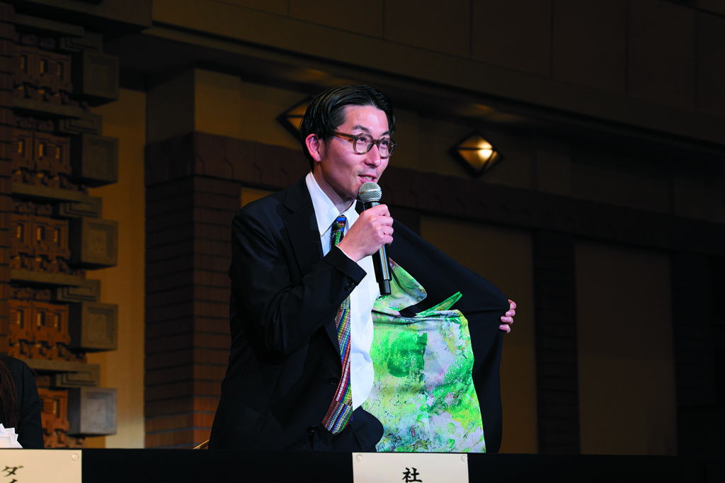 経済界大賞　社会貢献賞　松田文登　ヘラルボニーCo‐CEO